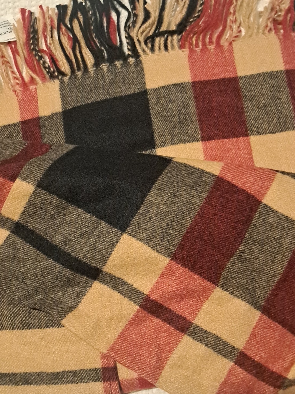 One Size Shawl - Picture 2 of 3